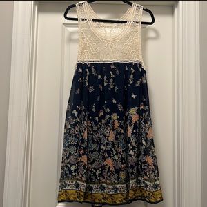 Beautiful Entro boutique dress!